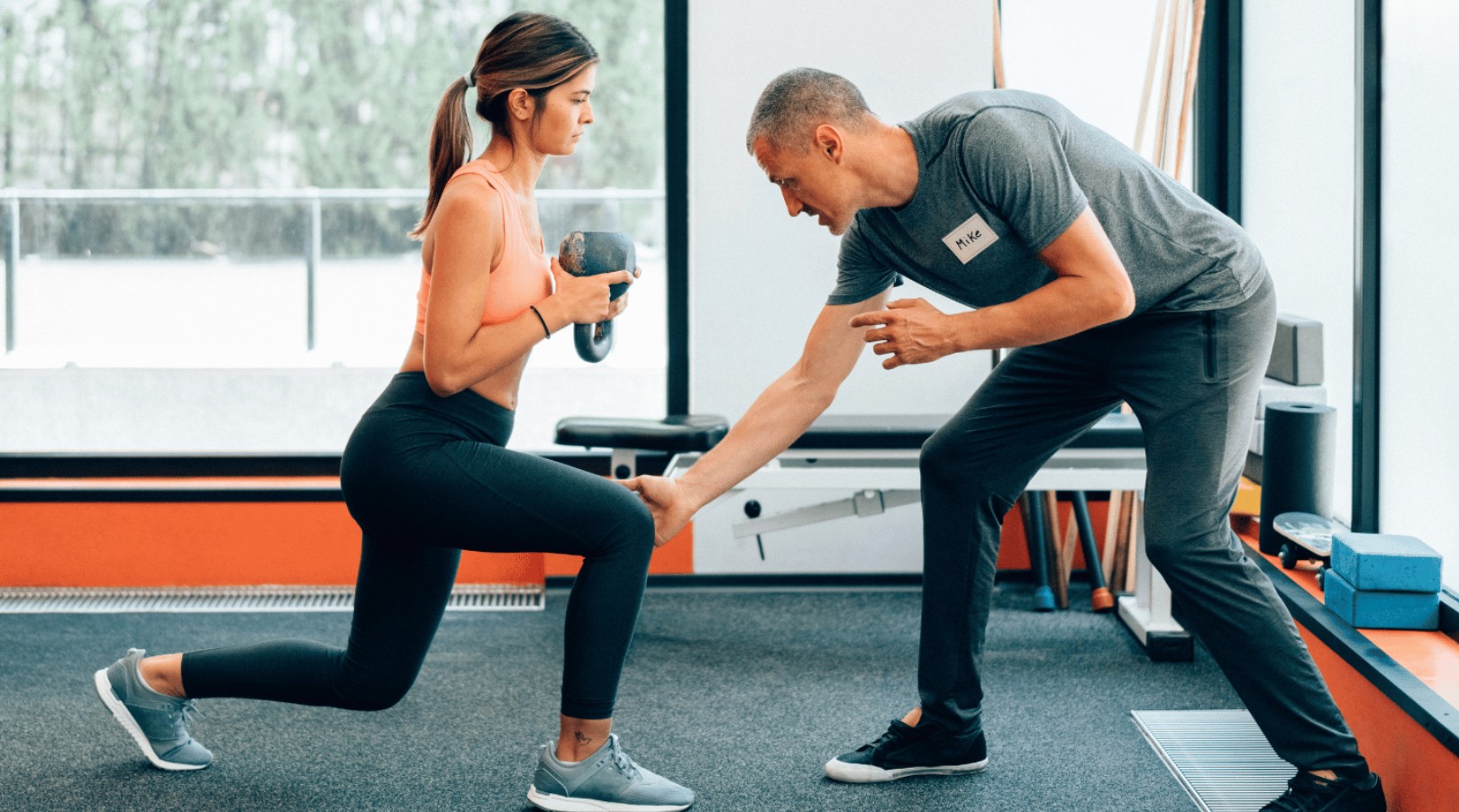 Trainer with client